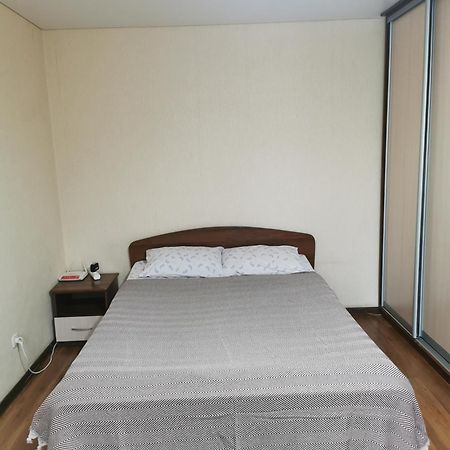 1 Комн Апартаменты В Центре Рядом С Парком Kostanay Ngoại thất bức ảnh