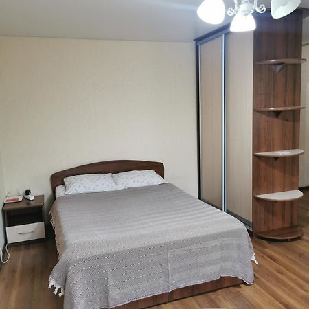 1 Комн Апартаменты В Центре Рядом С Парком Kostanay Ngoại thất bức ảnh