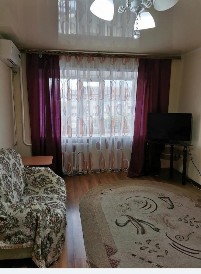 1 Комн Апартаменты В Центре Рядом С Парком Kostanay Ngoại thất bức ảnh